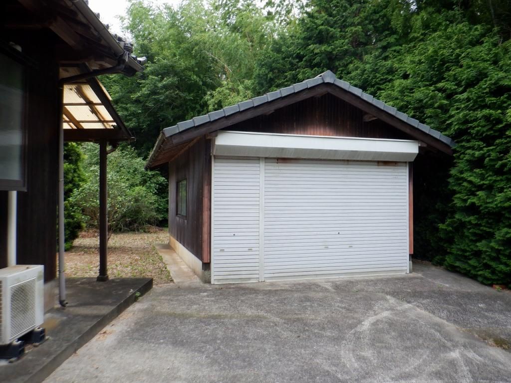 Traditional 5DK House for Sale in Hirado City, Nagasaki - Thumbnail 2
