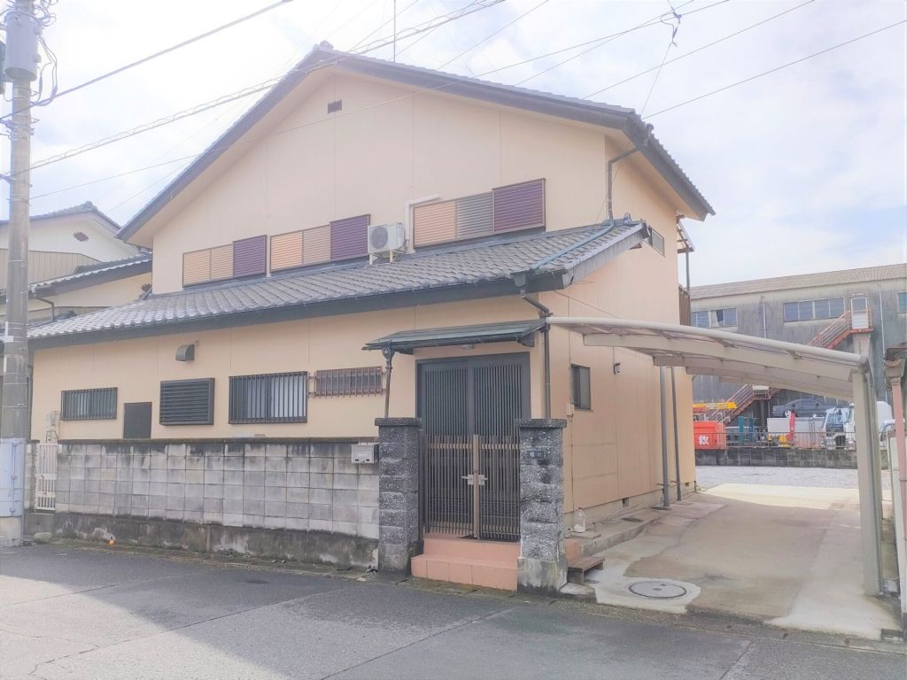 Spacious 6DK Detached House for Sale in Tochigi City - Thumbnail 2