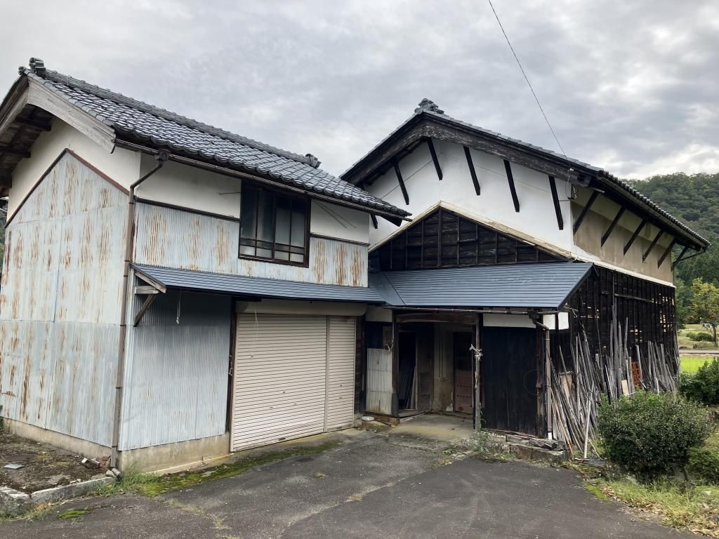Spacious 6DK House with Garden & Shed in Ono City, Fukui - Thumbnail 2