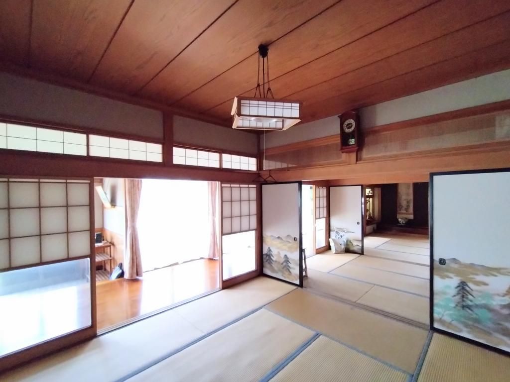 Spacious 6K Single-Story House on Large Plot in Ishinomaki - Thumbnail 3