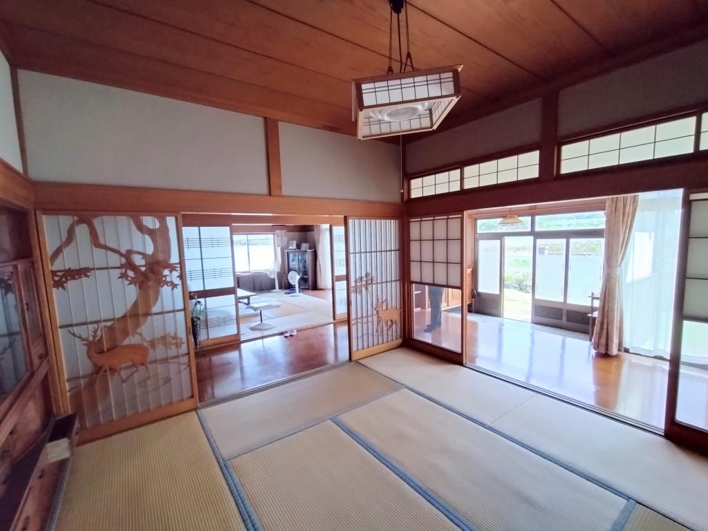 Spacious 6K Single-Story House on Large Plot in Ishinomaki - Thumbnail 2