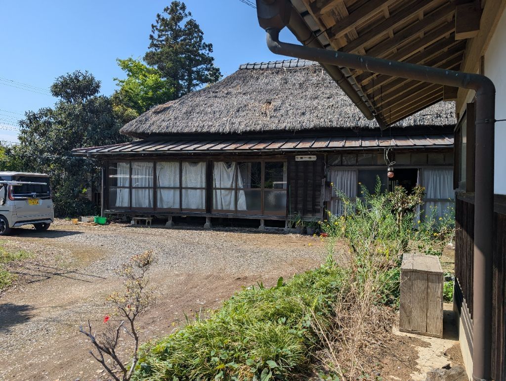 Thatched-Roof 4DK House on 1976 sqm Land in Ishioda - Thumbnail 3