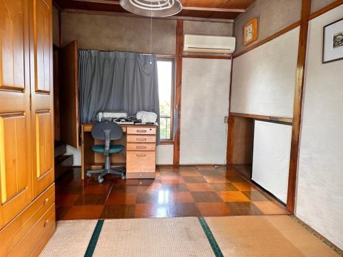 Traditional 10DK Japanese Wooden House with Courtyard in Moka - Thumbnail 4