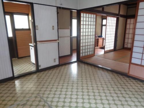 Traditional Wooden House in Akiota Town, Hiroshima - Thumbnail 2