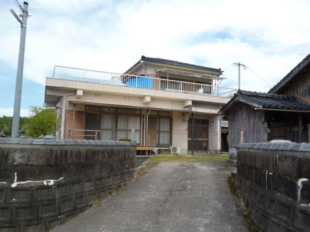 5LDK House for Sale in Ichikikushikino City, Kagoshima - Thumbnail 4