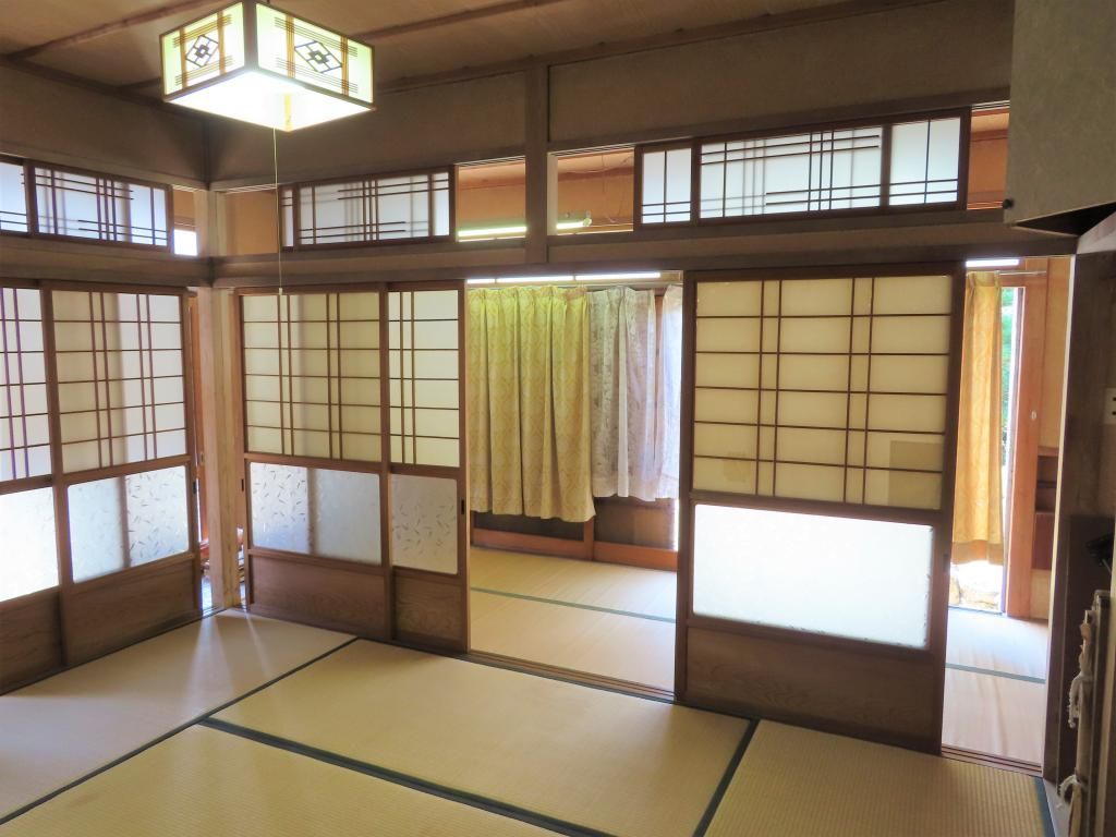 4DK Single-Story House for Sale in Yakage, Okayama with 640 sqm Land - Thumbnail 2