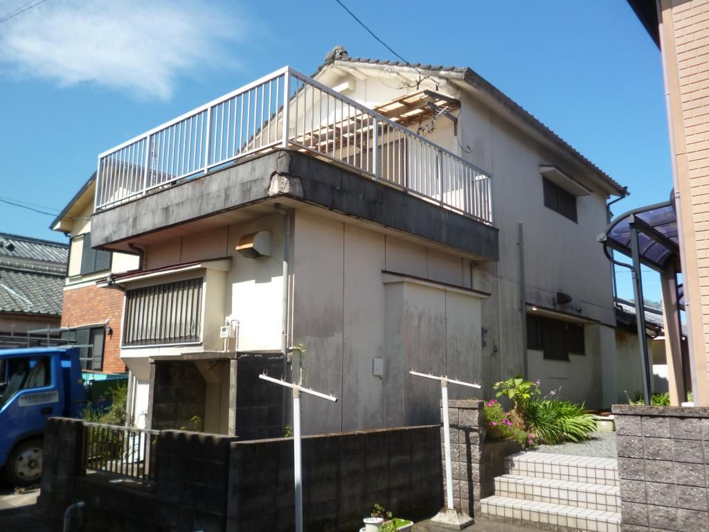 78-Year-Old 5DK House for Sale in Ichikikushikino, Kagoshima - Thumbnail 2