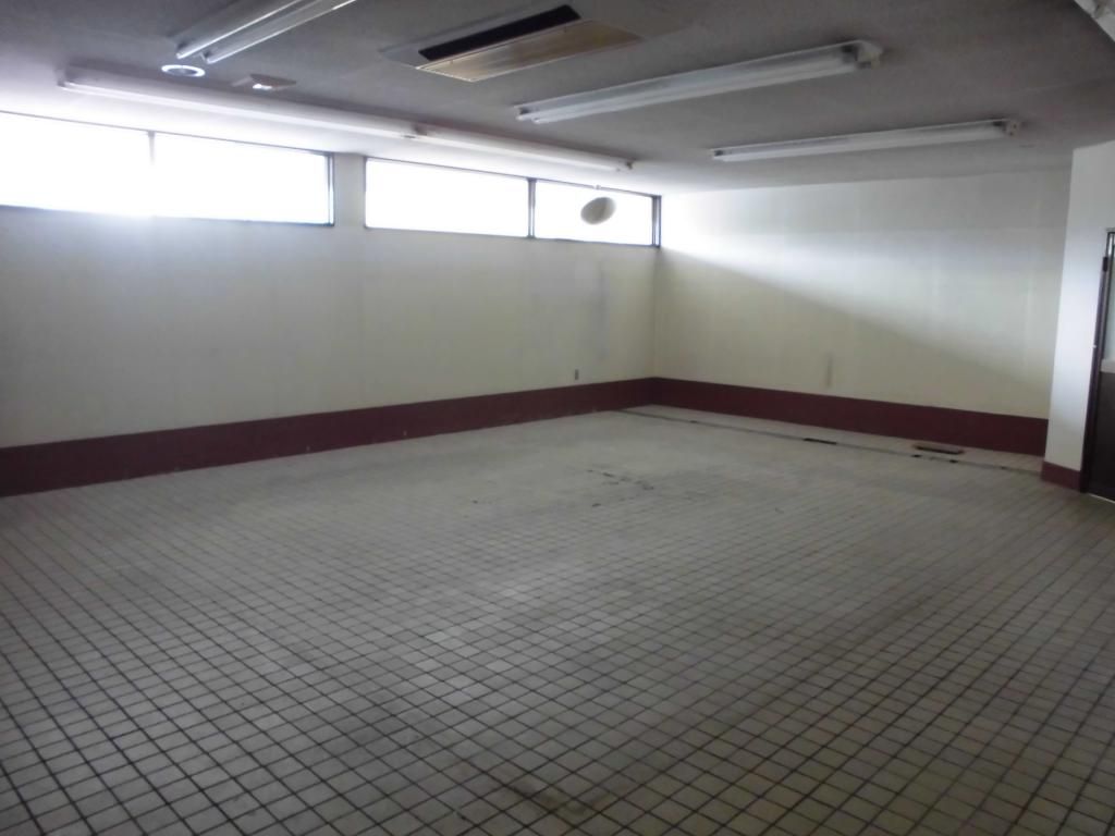 Shop for Sale in Tateyama, Toyama - 418 sqm Building Near Station - Thumbnail 3