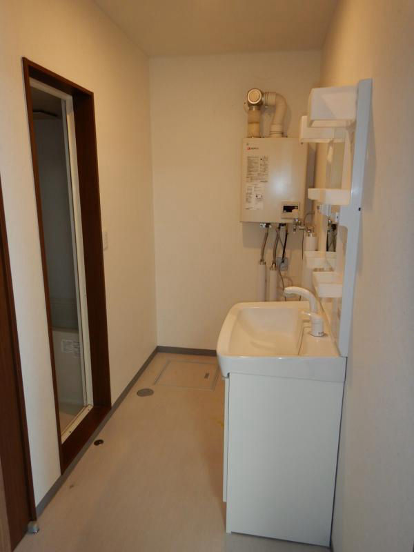 Modern 3LDK Apartment in Rikubetsu - Thumbnail 3