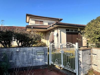 Two-Story Highway-Front Property in Bungotakada, Oita Prefecture — Image 1, Bungotakada, Oita