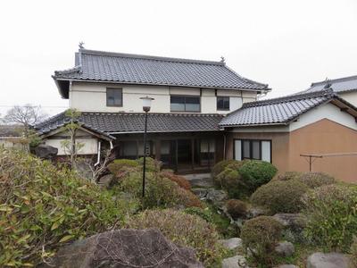 Property in Bungo Takada City with a Beautiful Garden — Image 1, Bungotakada, Oita