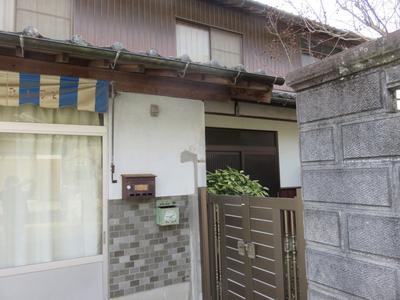 Large Former Store Property Near Government Office and Supermarket — Image 1, Bungotakada, Oita