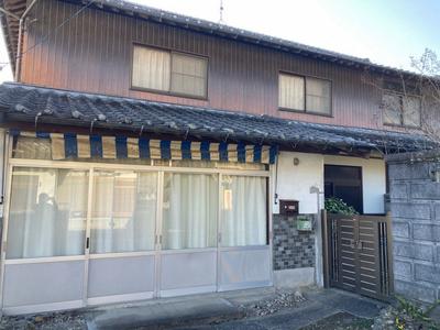 Large Former Store Property Near Government Office and Supermarket — Image 2, Bungotakada, Oita