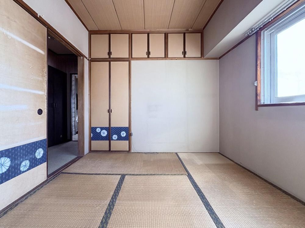 Akashi Apartment with Roof Garden & Awaji Island Views - Thumbnail 3