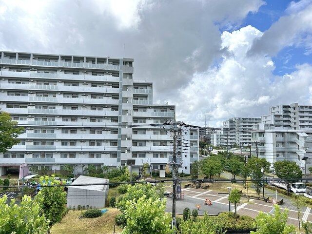 37m² 1DK Rental Apartment in Adachi-ku, Tokyo - Thumbnail 2