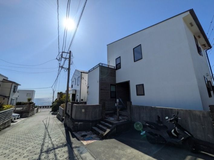 4LDK Detached House in Kamakura with Ocean View and Roof Balcony - Image 1