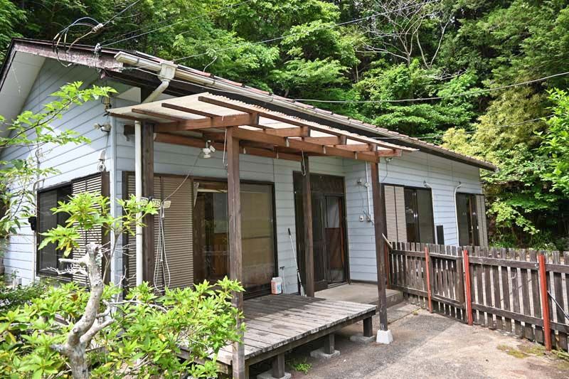 Secluded 3DK House for Sale on 926 Tsubo in Isumi, Chiba - Thumbnail 4