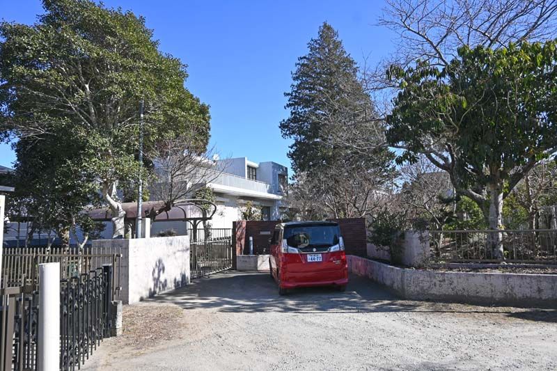 6LDK Reinforced Concrete House on Large Lot in Oamishirasato, Chiba - Thumbnail 4