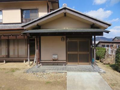 It is an announcement of a mansion with farmland where you can have a vegetable garden, a 10-minute walk from Nagatoro Station. A nice house in Nagatoro Town. Chichibu Vacant House Bank — Image 1, Nagatoro, Saitama