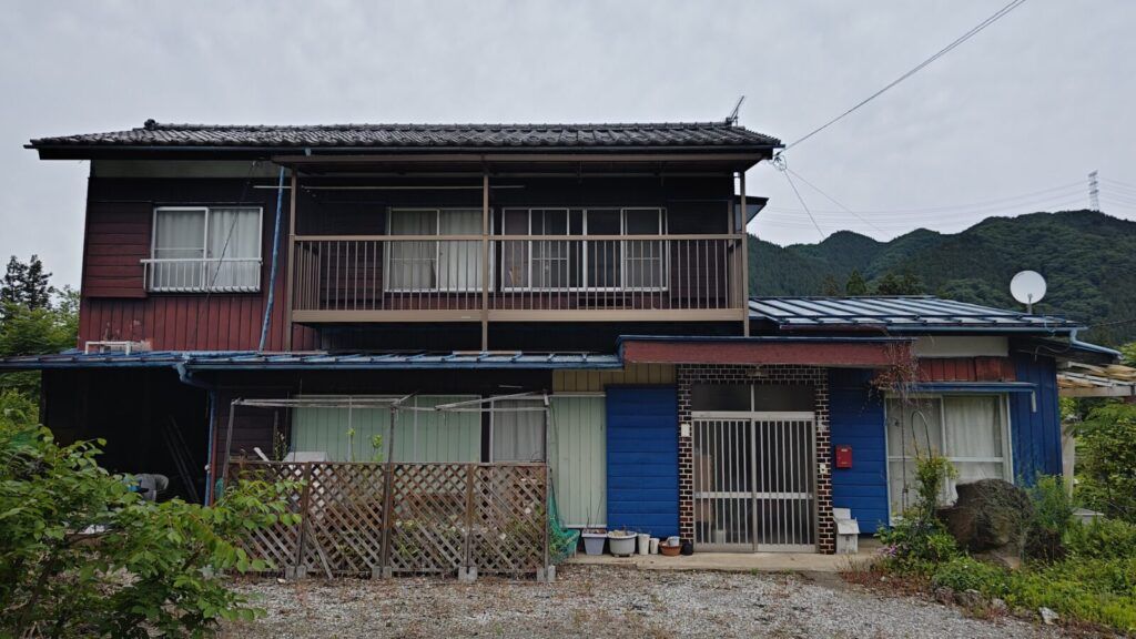 Chichibu House Near Mitsumine Shrine with Garden - Image 3