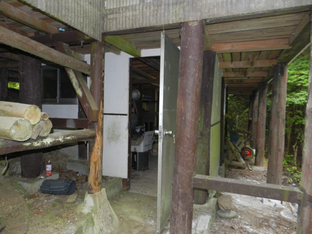 Mountain cottage with wood stove in Minano, Saitama - Thumbnail 2