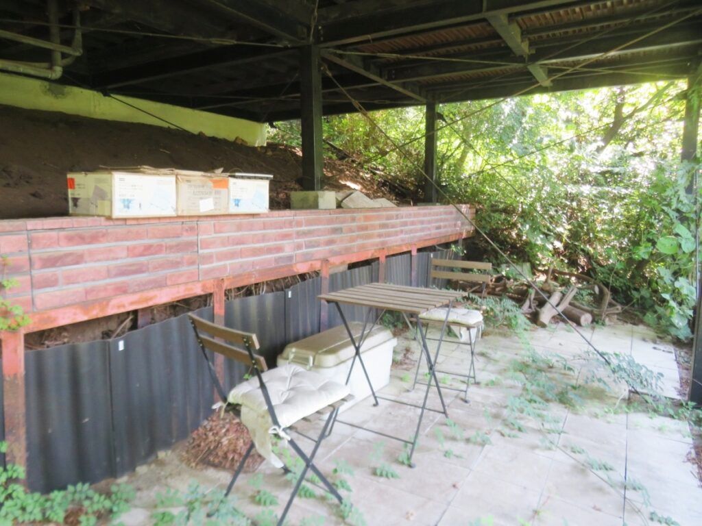 Minano Town House in Chichibu with Large Windows and Terrace - Image 1