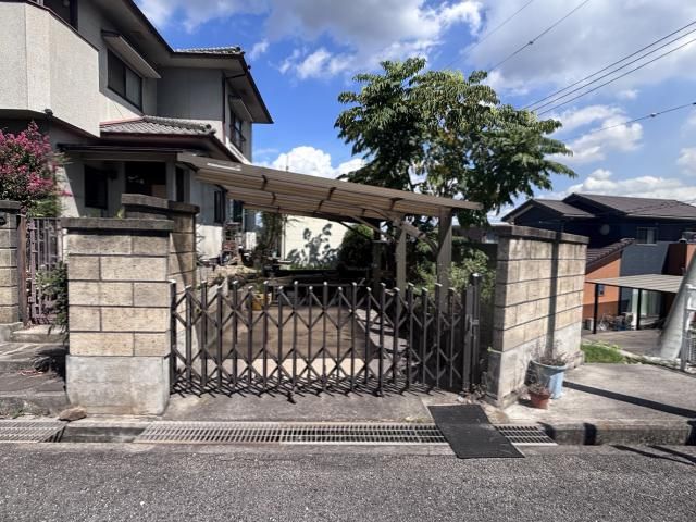 Used 4LDK Detached House in Fukuyama City, Hiroshima - Thumbnail 2