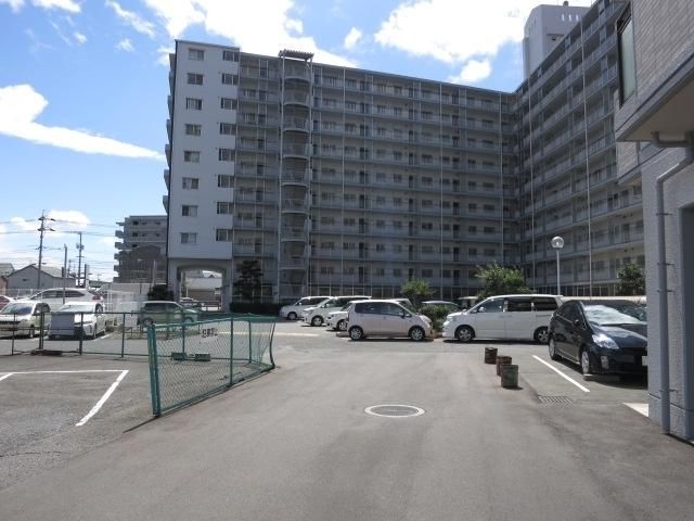 3SLDK Condominium in Fukuyama City, Hiroshima - Thumbnail 3