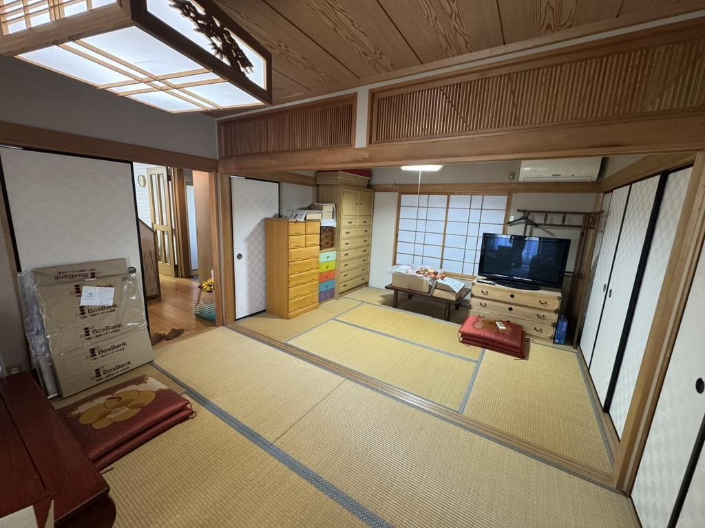 4SLDK Used House for Sale in Kada, Wakayama City - Thumbnail 2