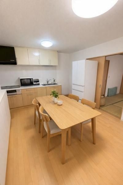 4LDK Detached House for Sale in Matsubara, Osaka - Thumbnail 2