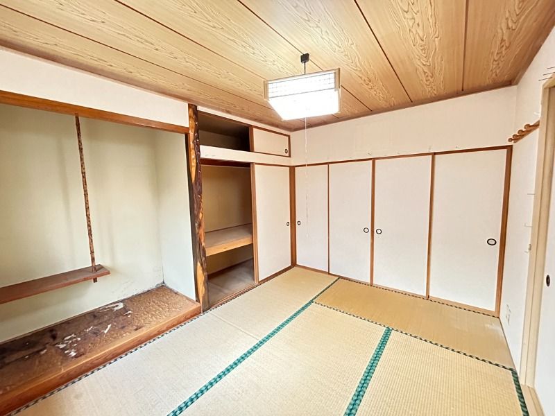 5LDK House with Dual Kitchens in Hakodate, Hokkaido - Thumbnail 2