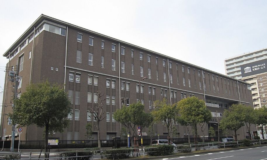 3LDK South-Facing Corner House in Tennoji, Osaka - 93.35 sqm - Thumbnail 2