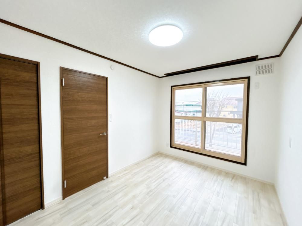 Renovated 4LDK House for Sale in Obihiro, Hokkaido - Thumbnail 3