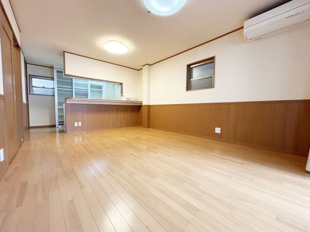 3LDK Steel-Frame House for Sale in Abeno, Osaka - Thumbnail 4