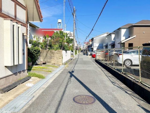 Spacious 4SLDK House with Parking Near Tsukaguchi Station, Amagasaki - Thumbnail 3