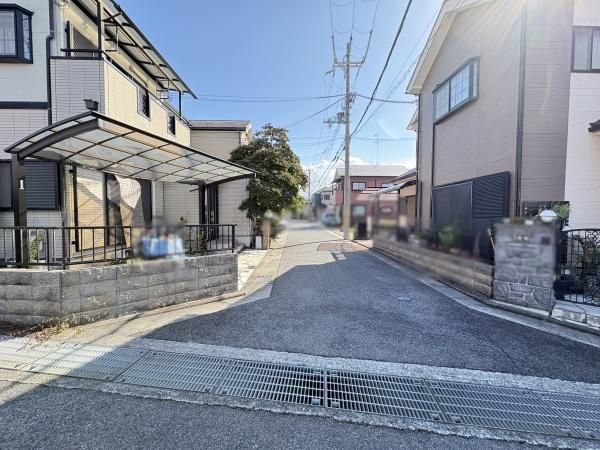 4LDK Detached House for Sale in Izumi City, Osaka - Thumbnail 2