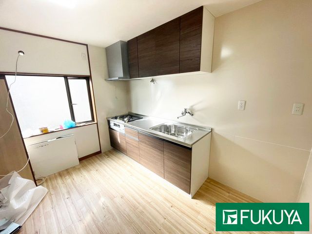 Renovated 3DK Detached House Near Gamo 4-chome Station, Osaka - Thumbnail 3