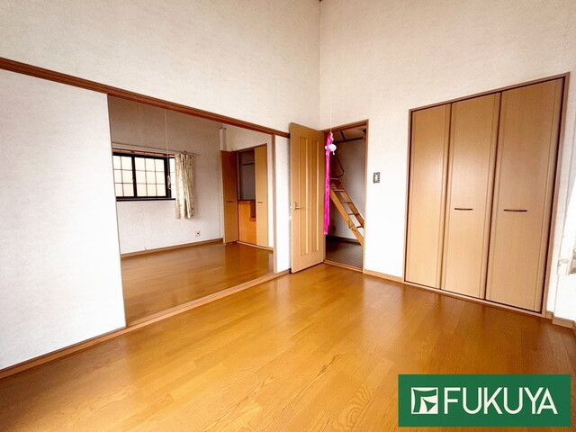 5LDK Steel Frame House for Sale in Yao, Osaka - Thumbnail 2