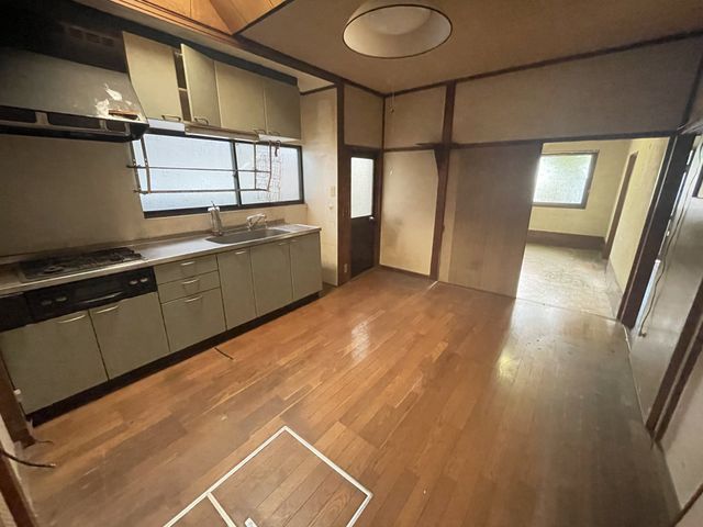 4DK Traditional House for Sale in Himeji, Hyogo - 92.16 sqm - Thumbnail 2
