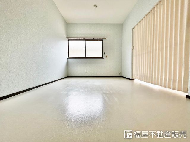 4SLDK Renovated House in Himeji with 2 Car Parking - Thumbnail 4