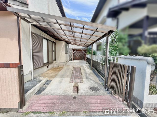 4SLDK Renovated House in Himeji with 2 Car Parking - Thumbnail 2