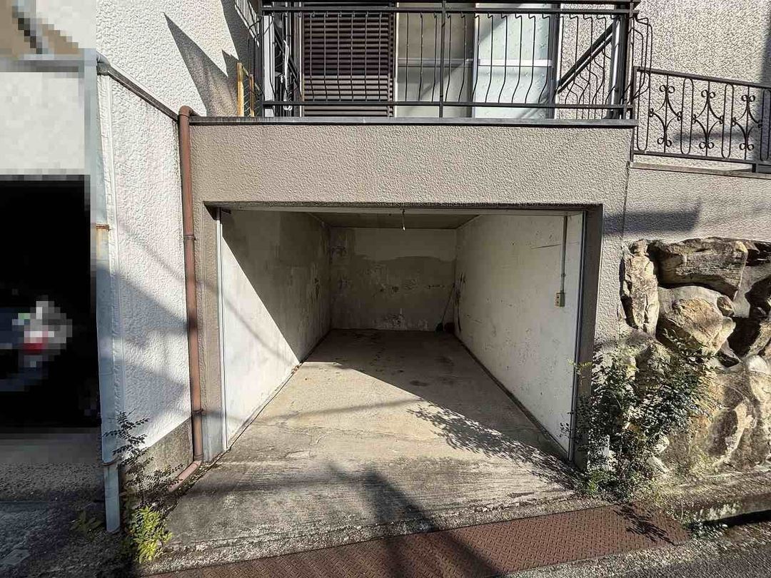 6DK Detached House for Sale in Hirakata, Osaka - Thumbnail 3