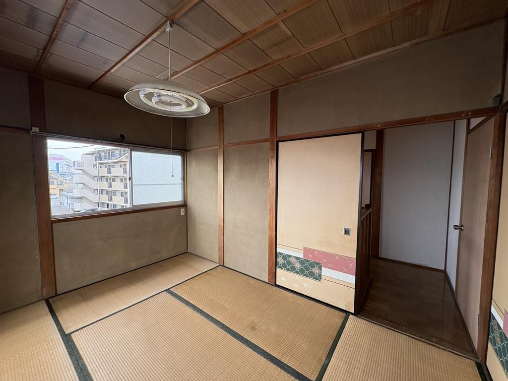 Retro 5DK Detached House for Sale in Oyamazaki, Kyoto - Thumbnail 3
