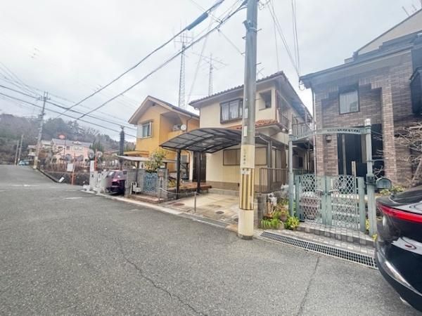 6DK Detached House for Sale in Shijonawate, Osaka - Thumbnail 3