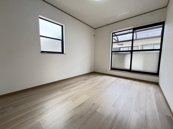 Renovated 3LDK House for Sale in Izumi City, Osaka - Thumbnail 4