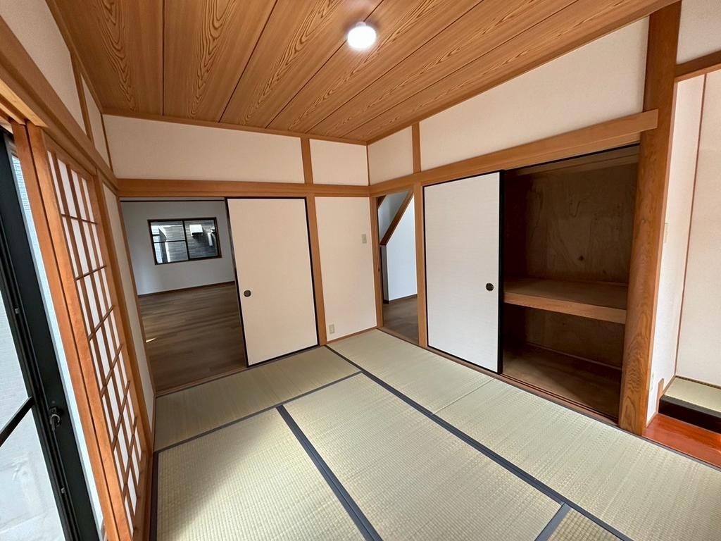 3SLDK Detached House in Iwade, Wakayama for Sale - Thumbnail 3