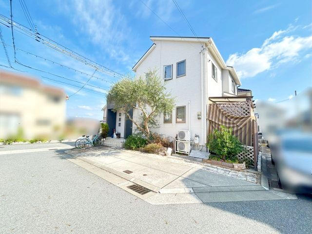 2009 Custom 4LDK House on Corner Lot in Kobe Nishi Ward - Thumbnail 4