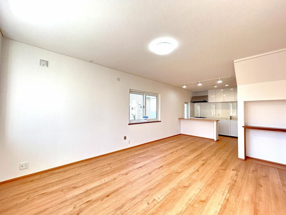 Renovated 3LDK House in Hakodate, Hokkaido with Parking & Warranty - Thumbnail 4