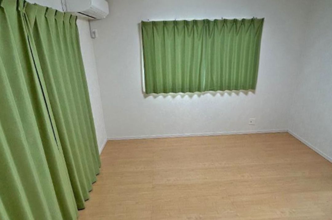 Spacious 3LDK Detached House for Sale in Izumi City, Osaka - Thumbnail 4