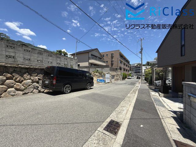 5SLDK House for Sale in Kobe Nada Ward, Near Rokko Station - Image 1